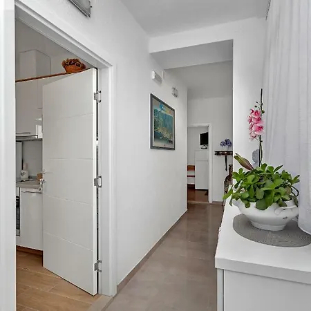 Mirjana & Ivo Apartman *