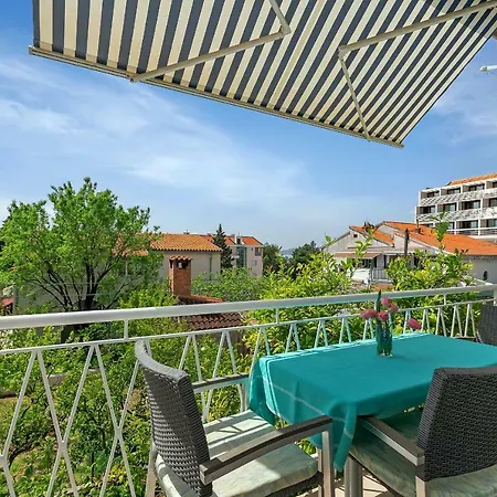 Apartman Mirjana & Ivo *