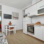 Apartment Mirjana & Ivo *