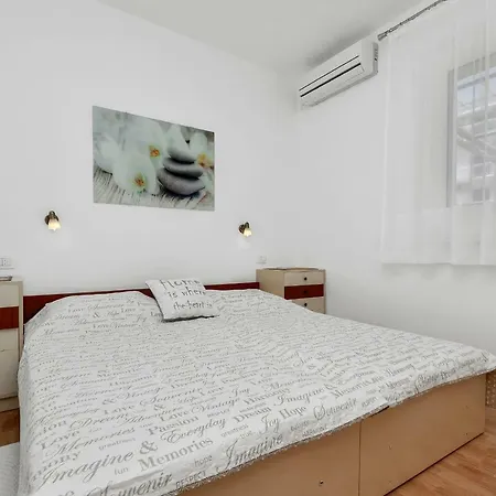 Mirjana & Ivo * Μακάρσκα